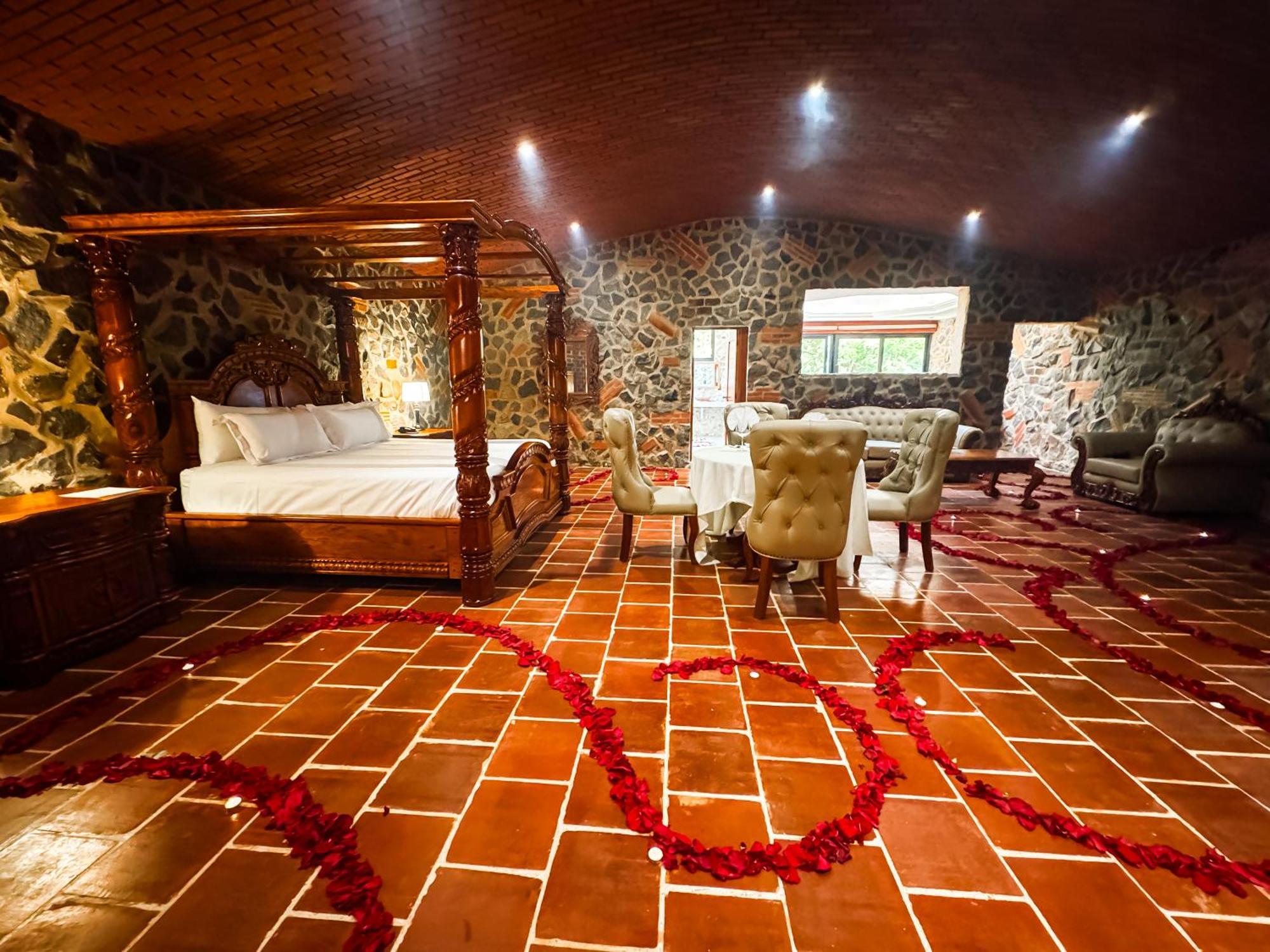 Le Suisse Spa Santa Lucia Milpas Altas Exterior photo